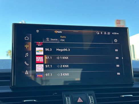 Used 2023 Audi Q5 2.0T Premium w/ Convenience Package image 21