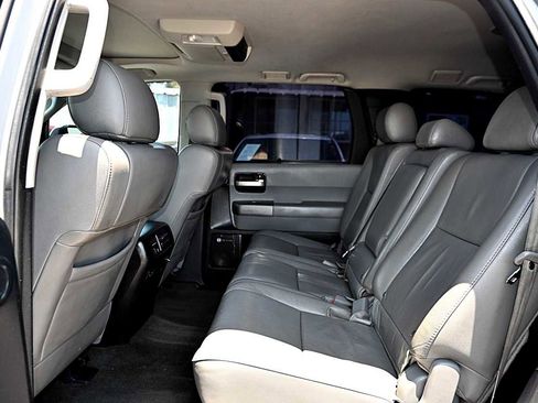 Used 2012 Toyota Sequoia Limited image 31