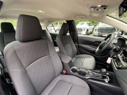 Used 2024 Toyota Corolla LE FWD image 24
