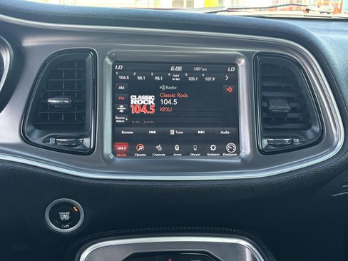 Used 2021 Dodge Challenger R/T Scat Pack RWD image 11