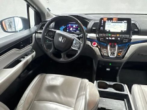Used 2023 Honda Odyssey Touring image 24