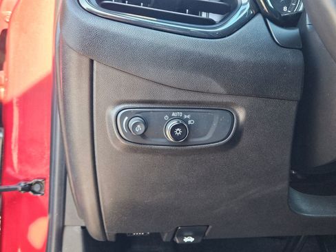 Used 2022 Chevrolet Equinox RS w/ LPO, Floor Liner Package image 19