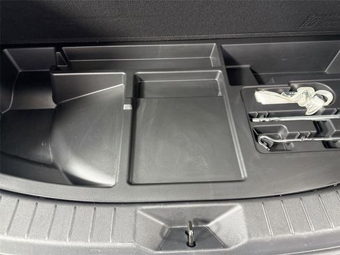 Certified 2024 MAZDA CX-90 3.3 Turbo w/ Preferred Plus image 40