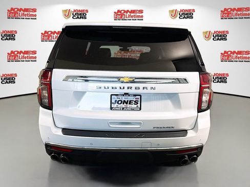 Used 2021 Chevrolet Suburban Premier image 16