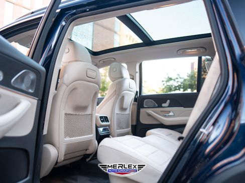 Used 2020 Mercedes-Benz GLS 450 4MATIC image 22