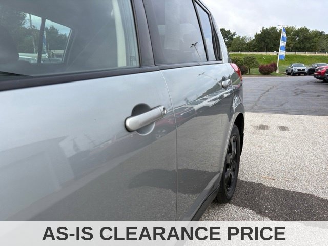 Used 2007 Nissan Versa Hatchback w/ ABS Pkg FWD image 20