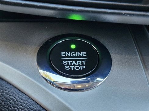 Certified 2021 Ford Explorer XLT image 25