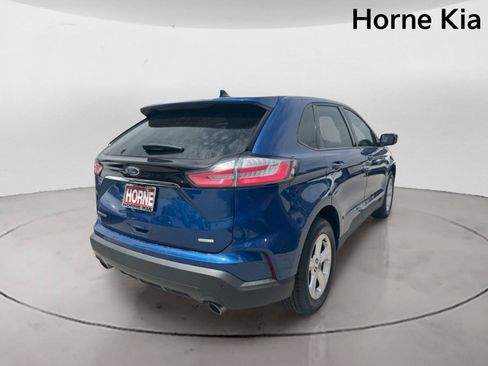 Used 2020 Ford Edge SE FWD image 4