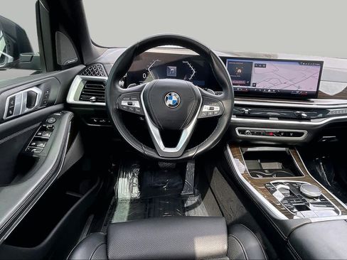 Used 2024 BMW X5 xDrive40i w/ Premium Package AWD/4WD image 5