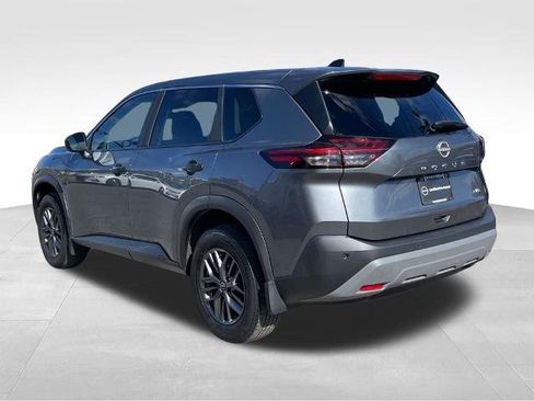 Used 2023 Nissan Rogue S AWD/4WD image 5