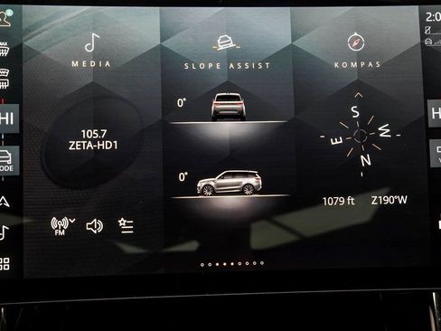 Used 2025 Land Rover Range Rover Sport SE image 23