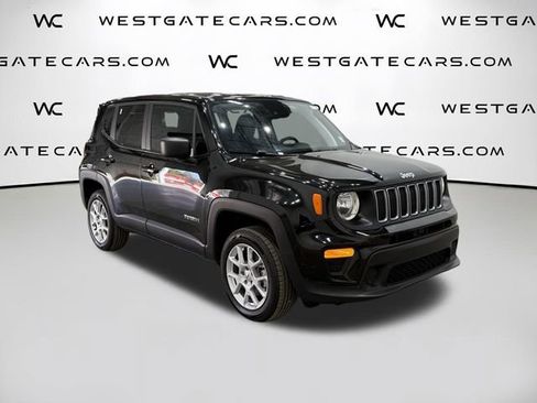 Used 2023 Jeep Renegade Latitude image 40