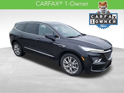 Used 2024 Buick Enclave Essence w/ Experience Buick Package image 4