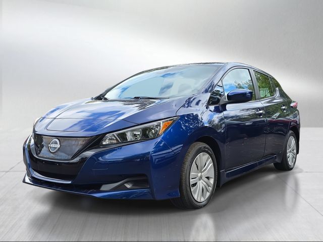 Used 2025 Nissan Leaf S FWD image 3