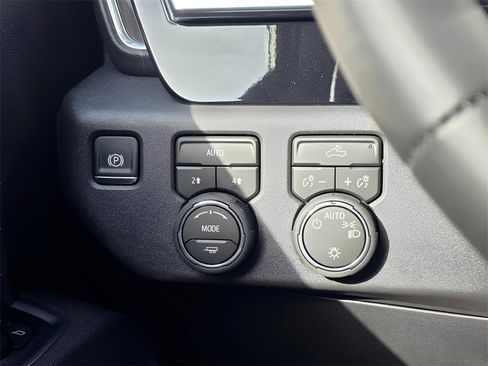 New 2026 Chevrolet Silverado 1500 LT image 25