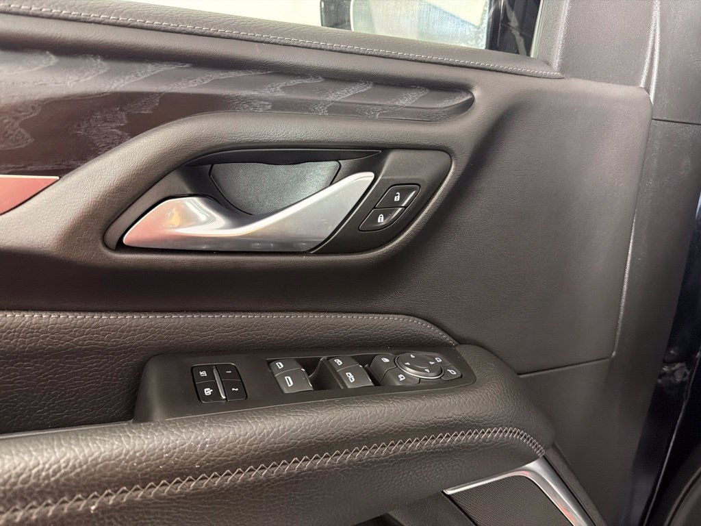 Used 2022 GMC Yukon Denali AWD/4WD image 9