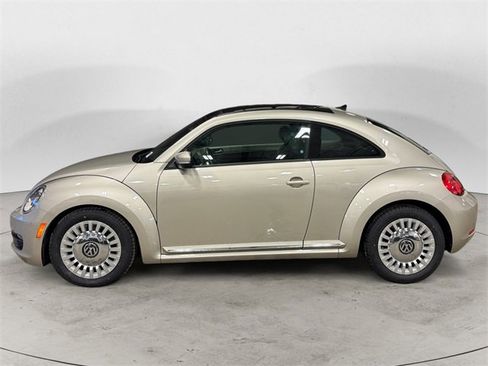 Used 2014 Volkswagen Beetle 1.8T image 2