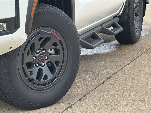 New 2026 Nissan Frontier PRO-4X w/ Tow Package image 3