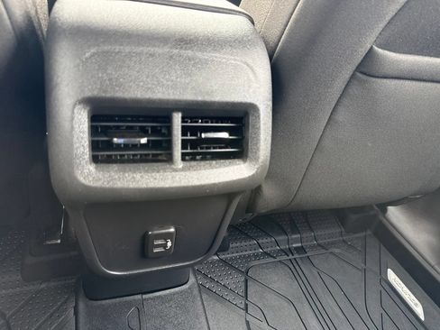 Used 2020 Chevrolet Equinox LS w/ LPO, Floor Liner Package FWD image 11