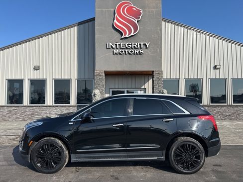 Used 2019 Cadillac XT5 Premium Luxury image 1