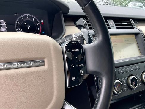 Used 2019 Land Rover Discovery SE AWD/4WD image 26