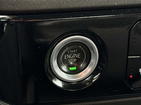 Used 2023 Chevrolet Silverado 1500 LT image 8