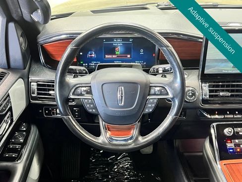 Used 2023 Lincoln Navigator L Reserve AWD/4WD image 10