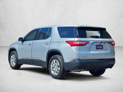 Used 2020 Chevrolet Traverse LS FWD image 6