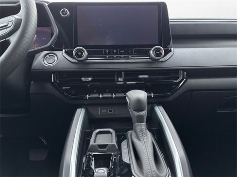 New 2026 Chevrolet Colorado W/T image 11