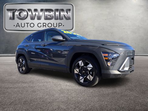 Used 2024 Hyundai Kona SEL image 2