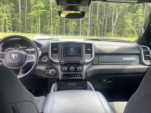 Used 2020 RAM 1500 Big Horn AWD/4WD image 34