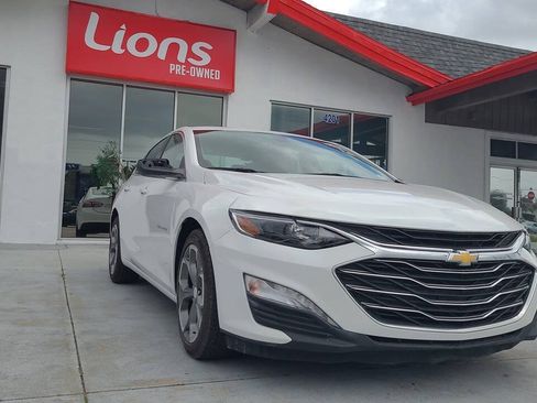 Used 2020 Chevrolet Malibu LT FWD image 1