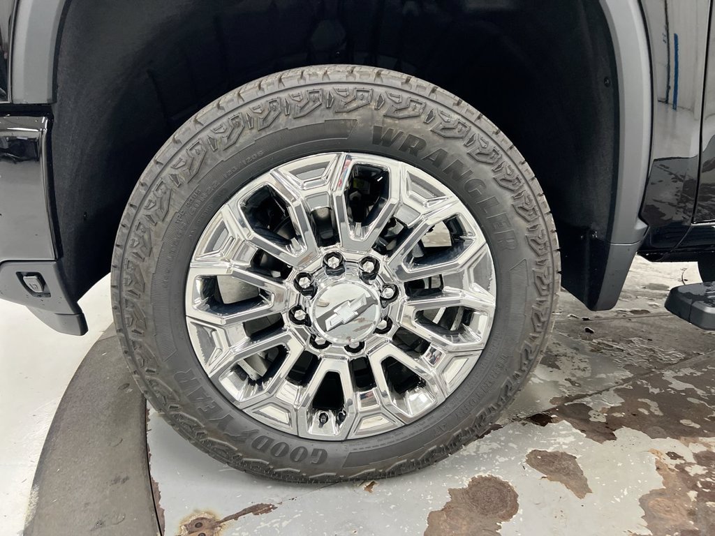 New 2026 Chevrolet Silverado 2500 High Country w/ High Country Premium Package AWD/4WD image 28