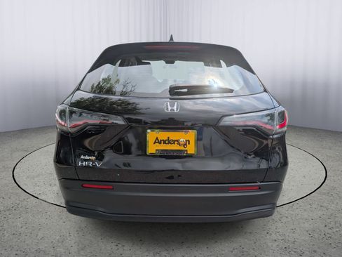Certified 2024 Honda HR-V LX image 4