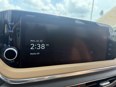Certified 2023 Hyundai Sonata Limited FWD image 36