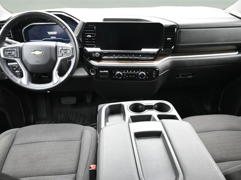 Used 2025 Chevrolet Silverado 2500 LT w/ Convenience Package AWD/4WD image 11