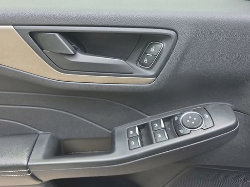 Used 2022 Ford Escape S AWD/4WD image 16