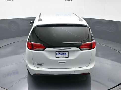 Used 2018 Chrysler Pacifica Touring Plus w/ Tire & Wheel Group image 53