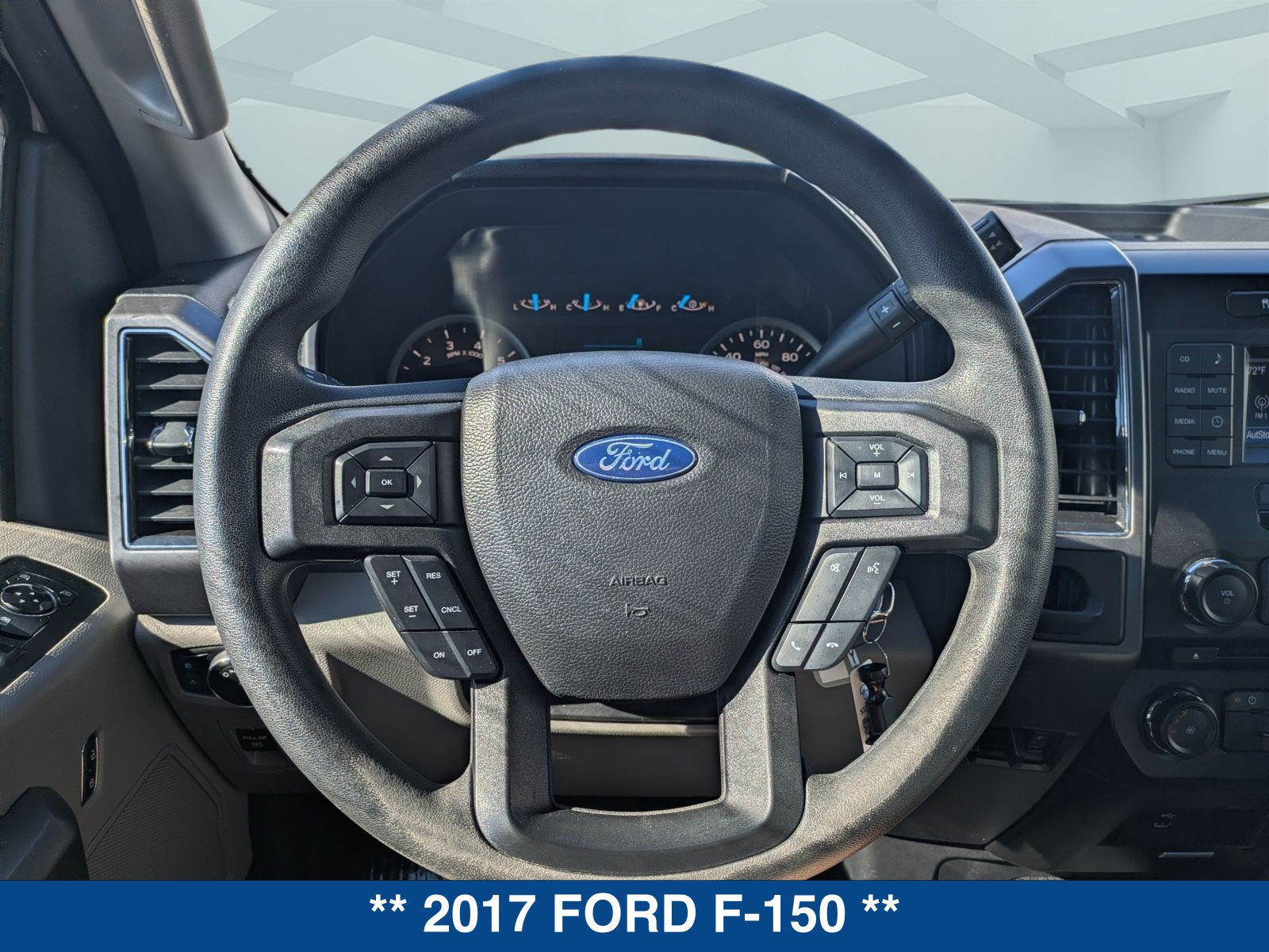 Used 2017 Ford F150 XLT RWD image 28