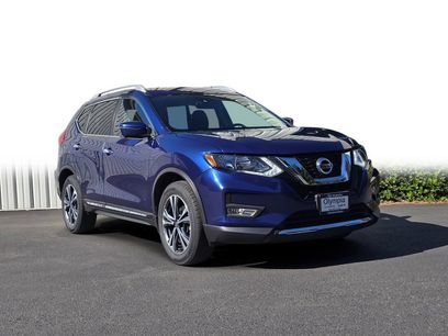 Used 2017 Nissan Rogue SL