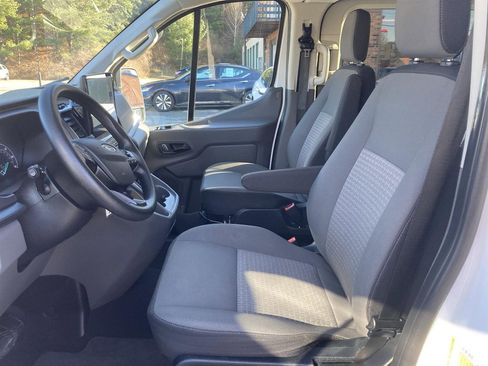 Used 2023 Ford Transit 350 XLT image 4