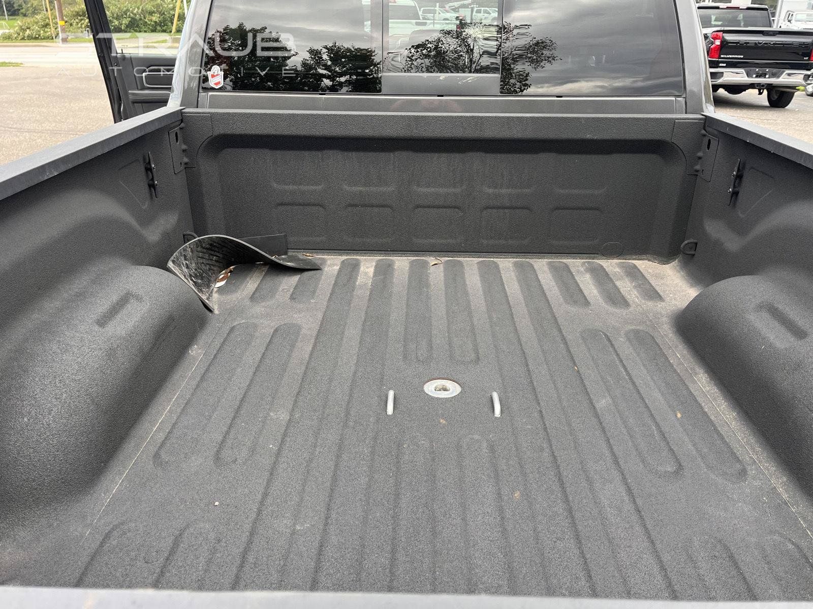 Used 2024 RAM 2500 Big Horn w/ Night Edition AWD/4WD image 8