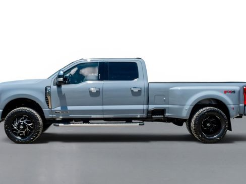 Used 2024 Ford F350 Lariat w/ Chrome Package AWD/4WD image 10