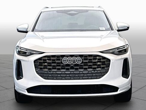 Certified 2025 Audi Q5 Premium Plus w/ Premium Plus AWD/4WD image 4