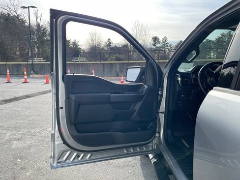 Used 2022 Ford F150 XLT w/ Equipment Group 302A High image 25