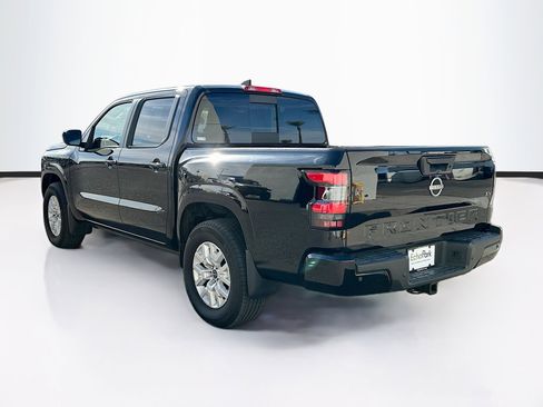 Used 2024 Nissan Frontier SV w/ SV Convenience Package image 5