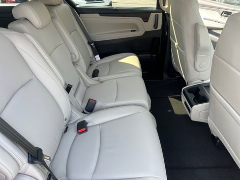 Certified 2026 Honda Odyssey EX-L image 29