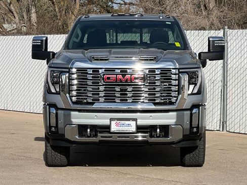 New 2026 GMC Sierra 3500 Denali w/ Denali Reserve Package image 6