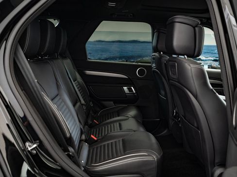 Used 2023 Land Rover Discovery S R-Dynamic image 46