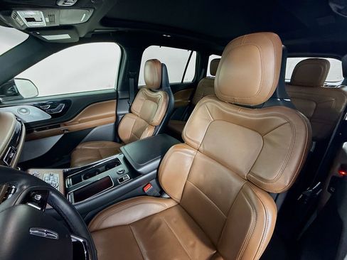 Used 2021 Lincoln Aviator Reserve w/ Equipment Group 201A image 11